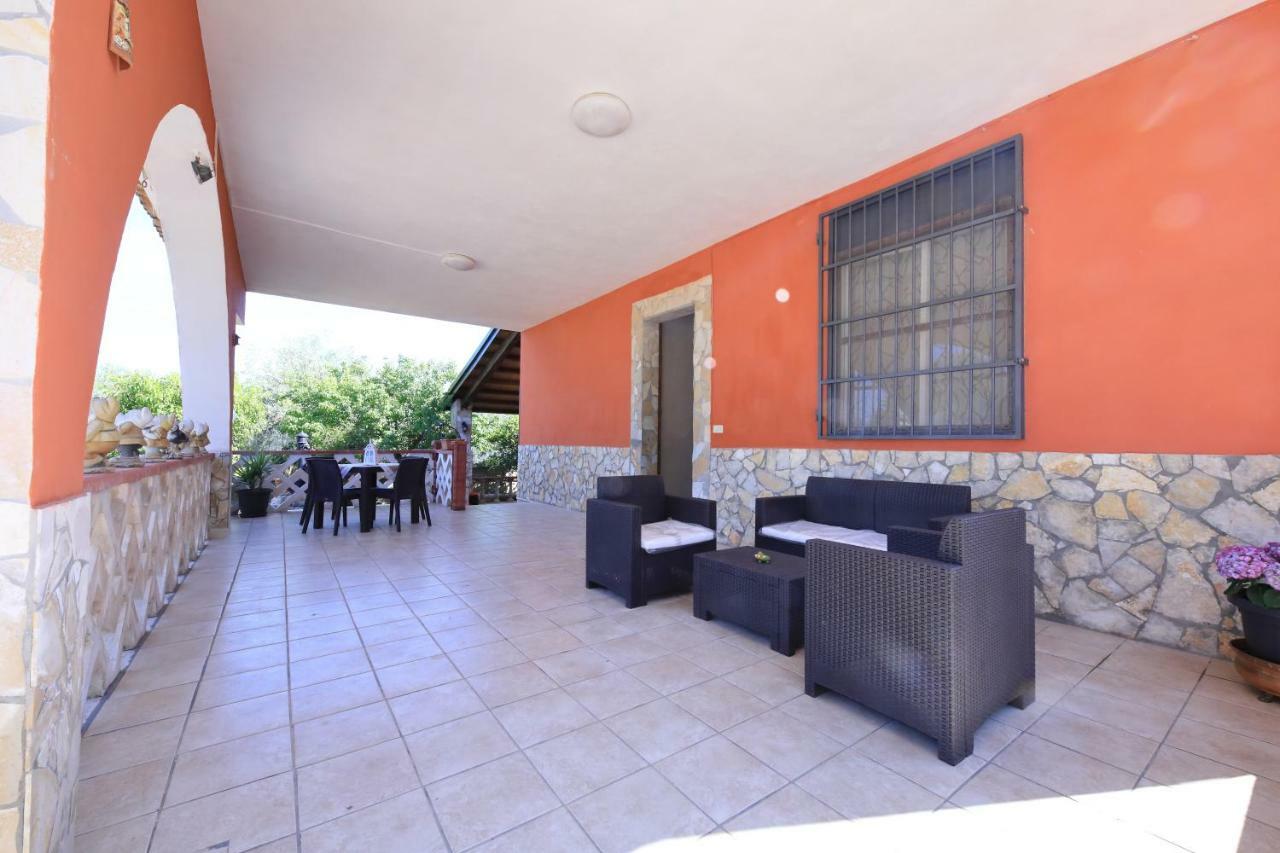 Enjoy Ville Avola Exterior photo